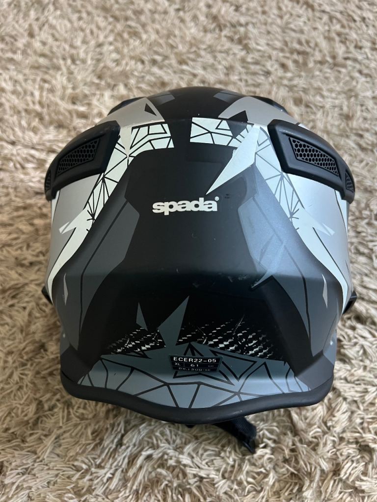 Motorbike helmet XL