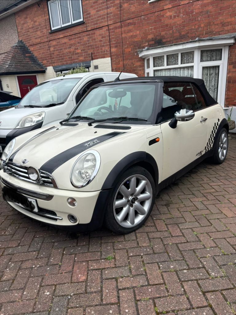 Mini, CONVERTIBLE, Convertible, 2006, Manual, 1598 (cc), 2 doors