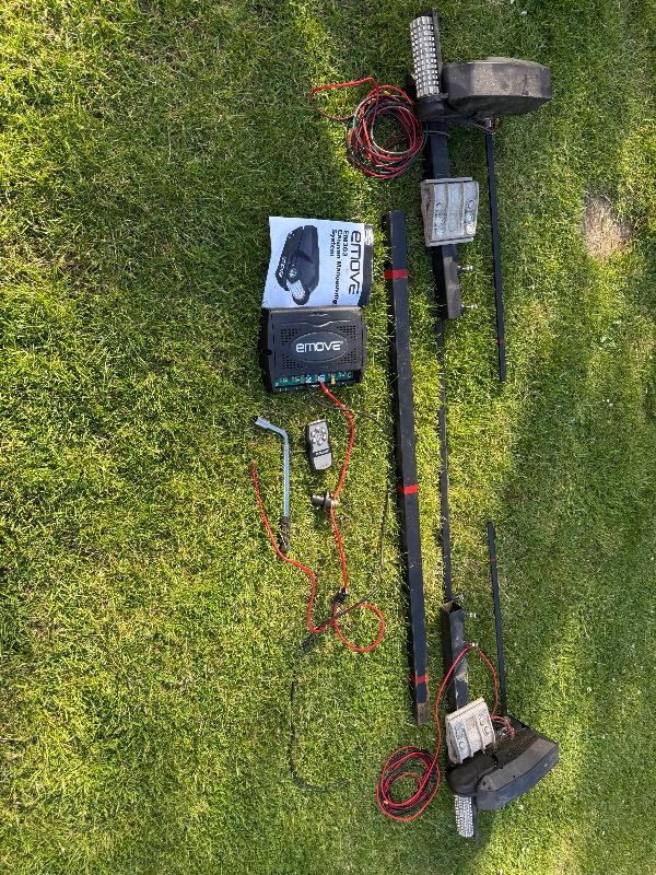 Caravan motor mover 