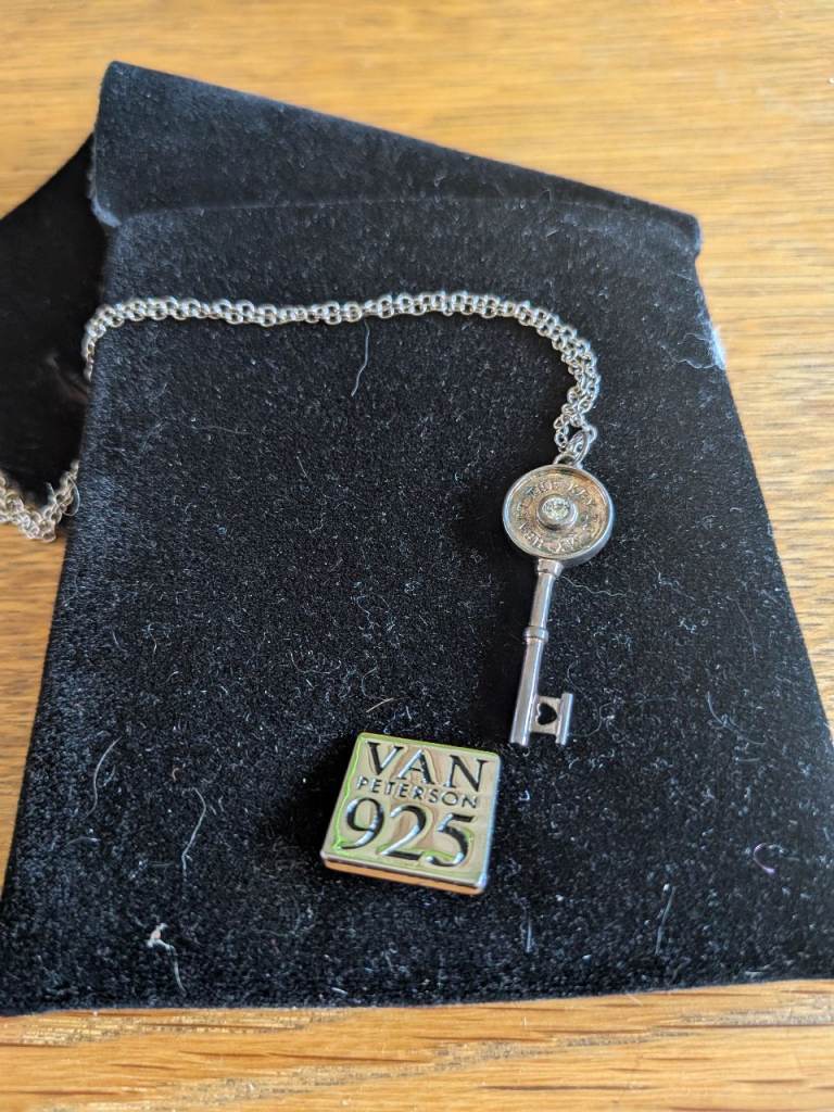 VAN PETERSON 925 Silver Key Pendant Necklace
