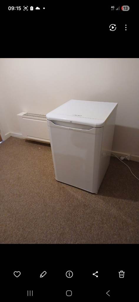 Undercounter Fridge. White. 