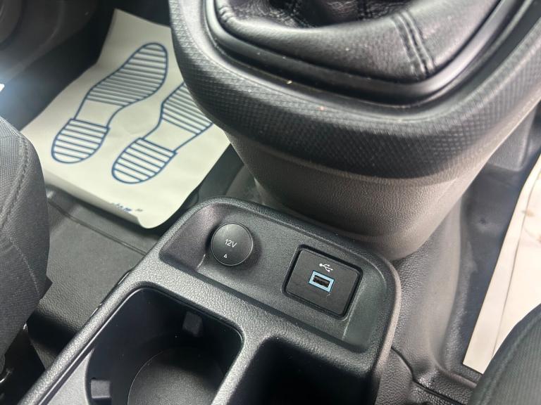 2020 Ford Transit Connect 210 BASE AIR CONDITIONED REVERSING CAMERA 1 OWNER Panel Van Petrol Manual