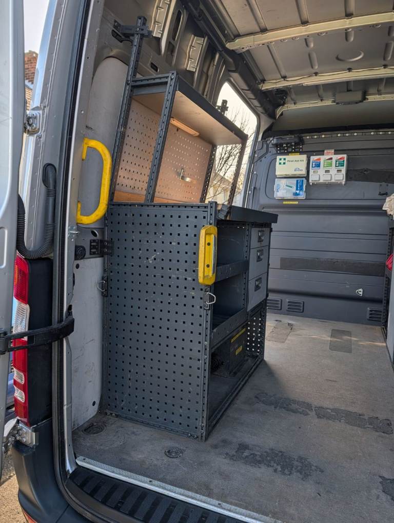 Tevo van racking