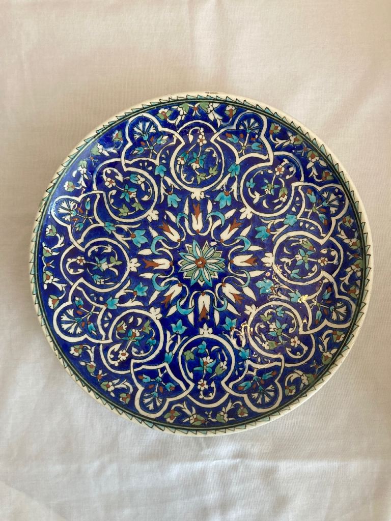 Turkish Iznik-Style Ceramic Decorative Plate – Vintage, Hand-painted
