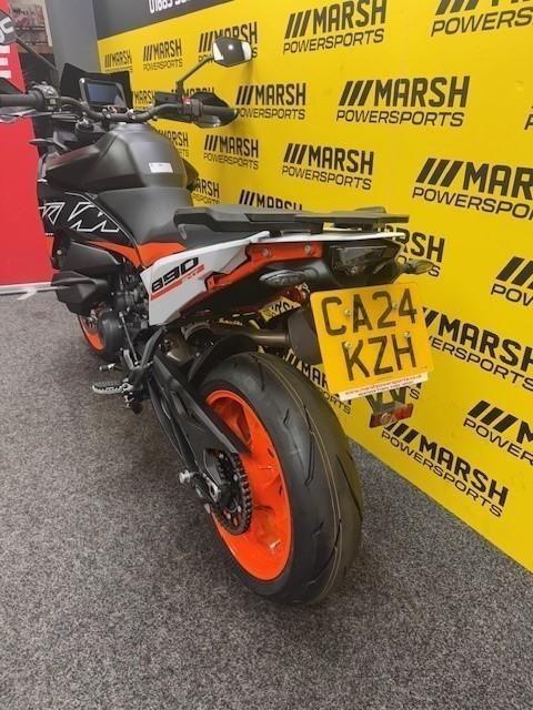 KTM 890 SMT 2024 Model,  ONLY 430 Miles ,  FULL TECH PACK !!