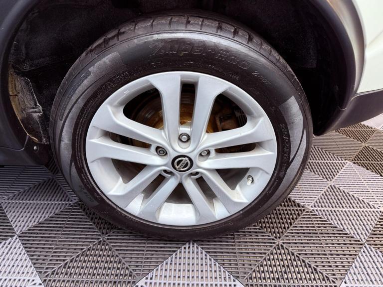 2015 Nissan Juke 1.2 DIG-T Acenta Premium Euro 6 (s/s) 5dr HATCHBACK Petrol Manual