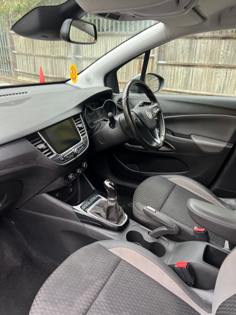 Vauxhall, CROSSLAND X, Hatchback, 2019, Manual, 1199 (cc), 5 doors