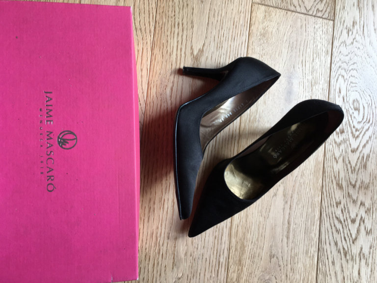 Size 4  black heels / shoes designer Jaime Mascaro. Same quality as Jimmy Choo, Louboutin Gucci etc