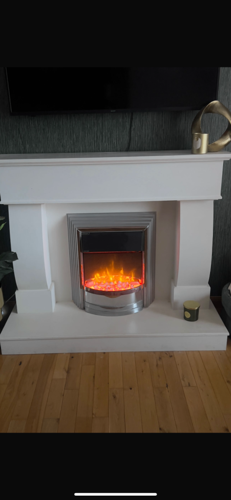 Free standing fire place & electric fire
