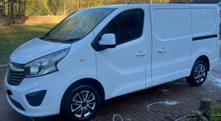 2014 Vauxhall Vivaro 2.7t 1.6 CDTi Swb  NO VAT TO PAY facelift model 64 FULL MOT Colour Coded Body 