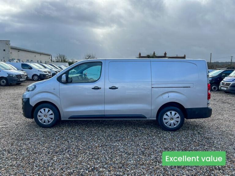 2020 Peugeot Expert MWB L2H1 Low Roof Professional Air Con Sensors EURO 6 NO VAT Panel Van Diesel...