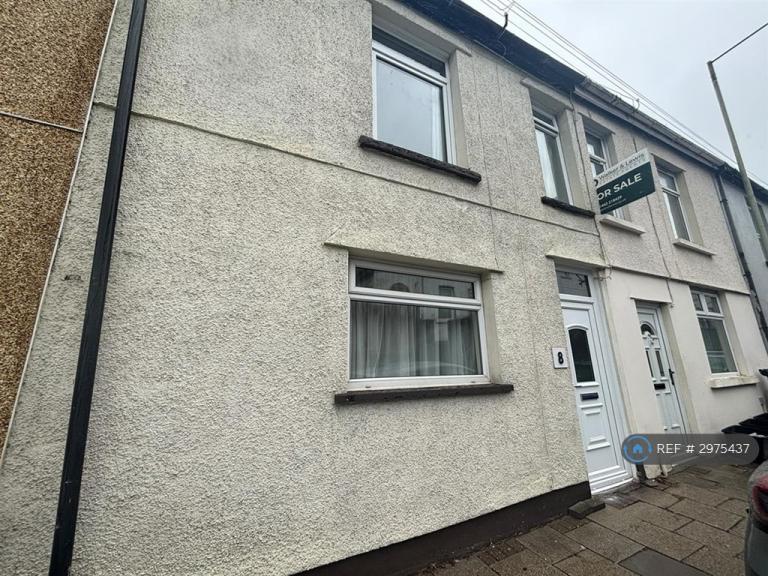 2 bedroom house in Aberfan Crescent, Merthyr Tydfil, CF48 (2 bed) (#2975437)