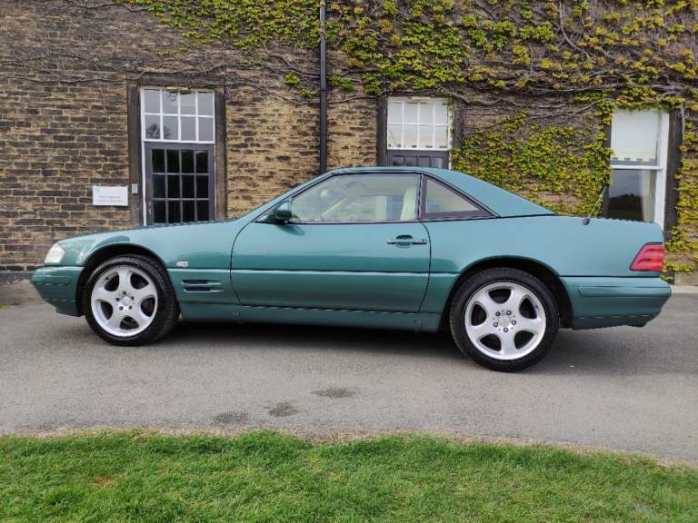 **MERCEDES SL 320 V6 CONVERTIBLE FACELIFT MODEL**