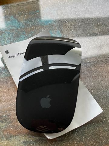 Genuine Apple Magic Mouse 2 Black A1657 – Immaculate / Virtually