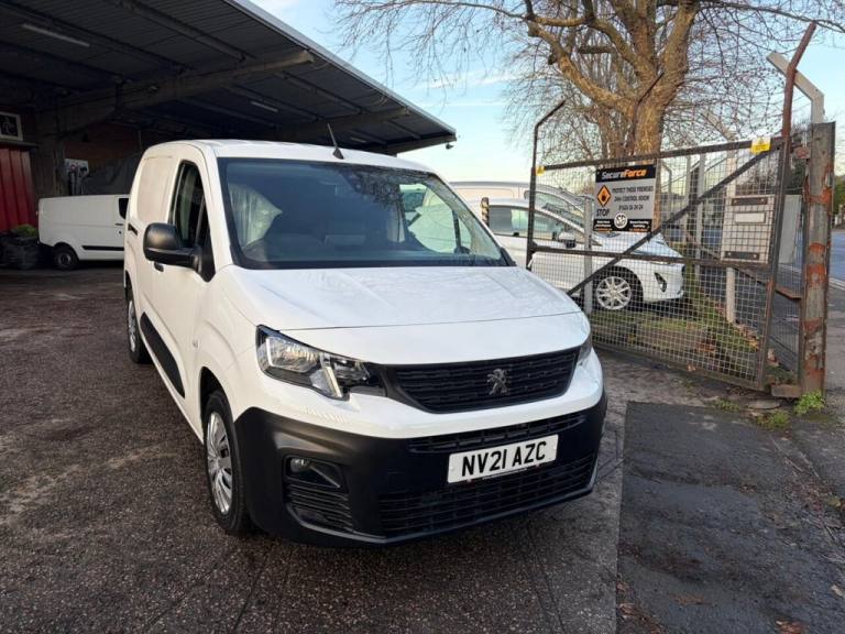 2021 Peugeot Partner 1.5 BlueHDi 950 Professional 5 Seat Crew Van LWB - FACTORY CREW + ONLY 2700 ...