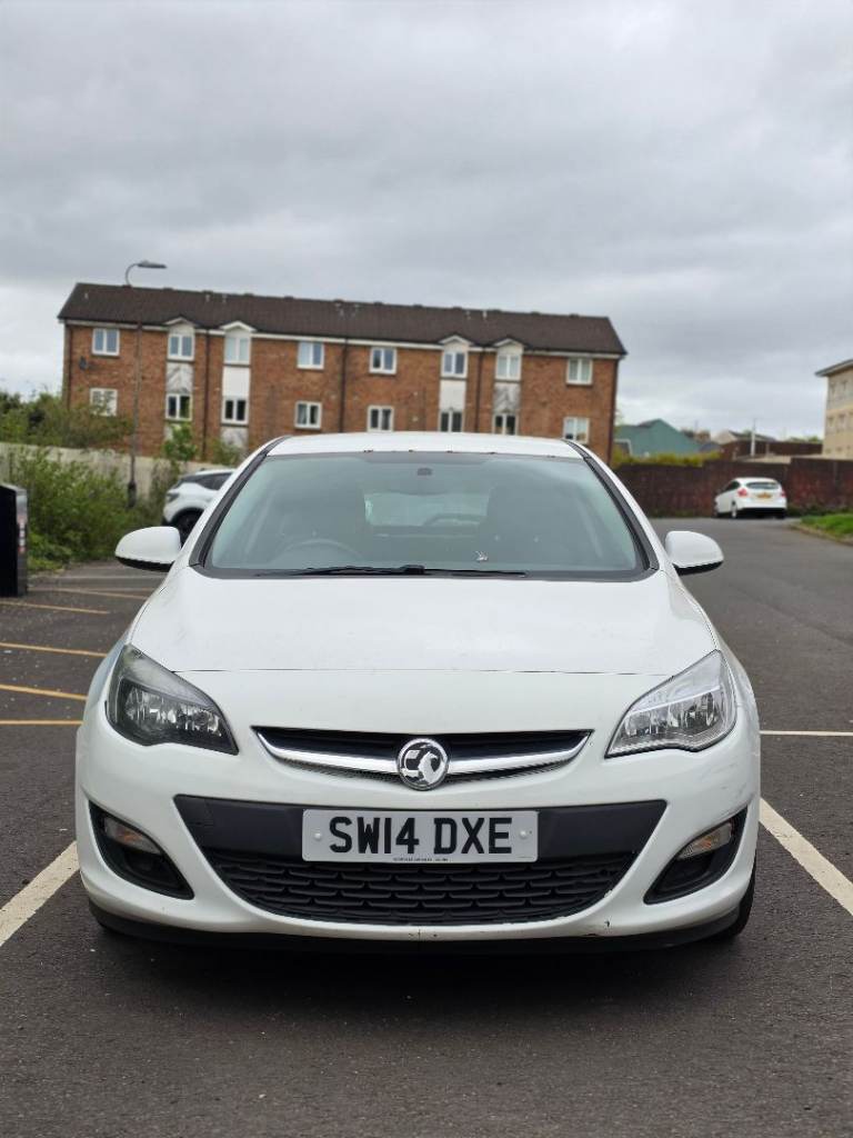 Vauxhall, ASTRA, Hatchback, 2014, Manual, 1398 (cc), 5 doors