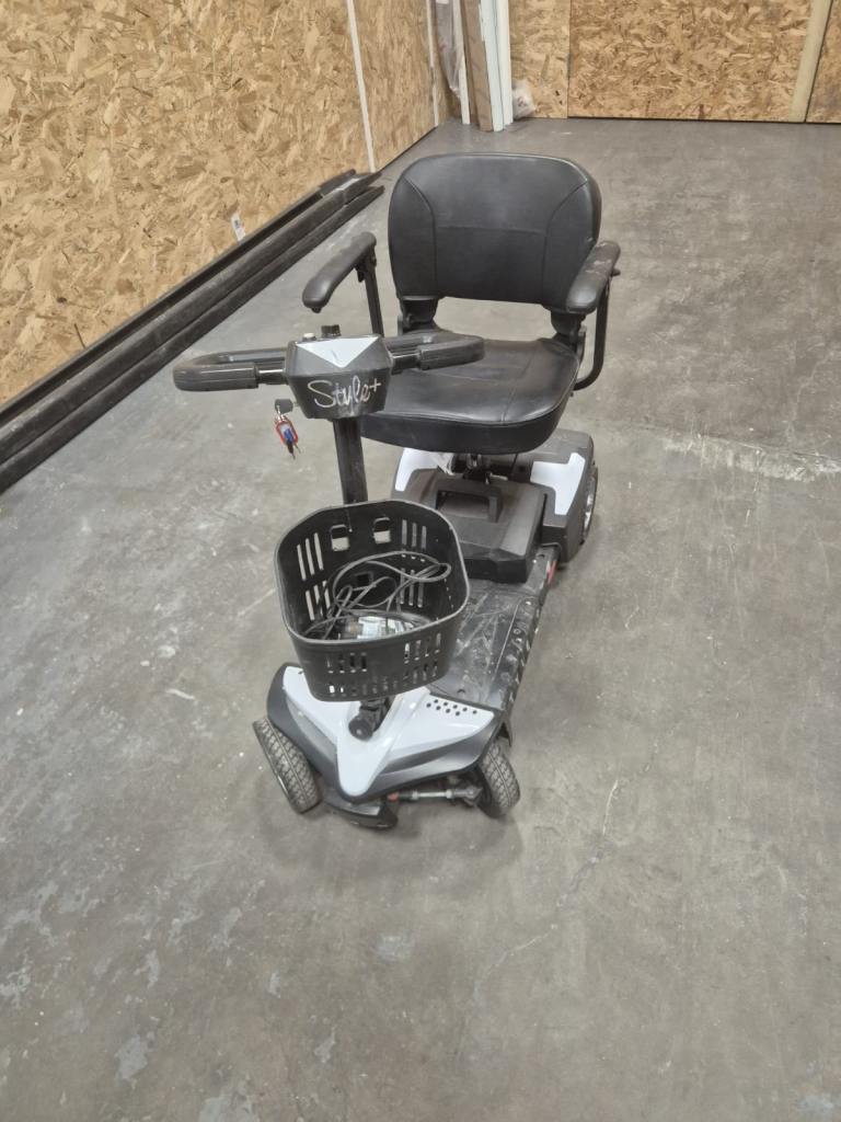 Style plus mobility scooter 