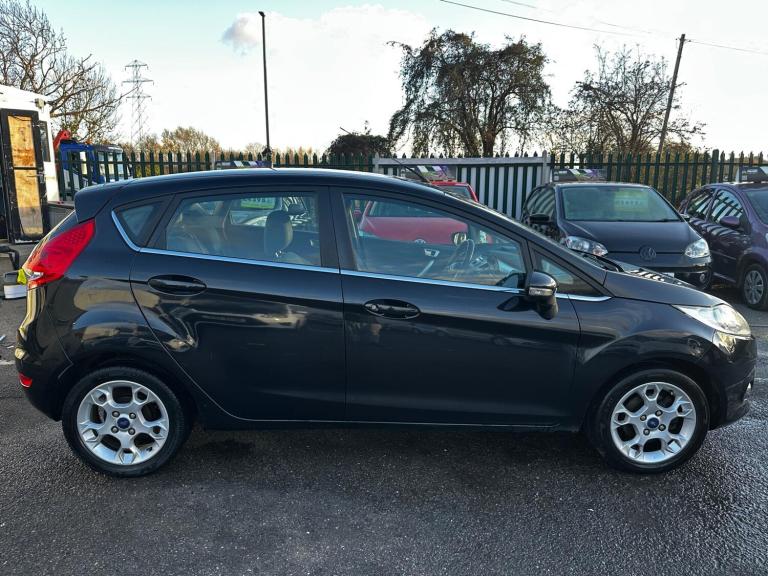 2012 Ford Fiesta 1.4 Zetec 5dr HATCHBACK PETROL Manual