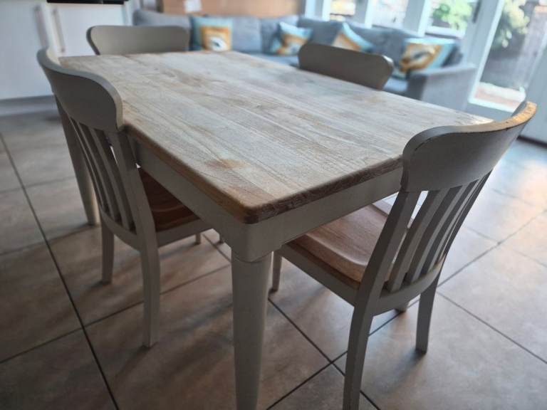 Frank Hudson “Drift” Solid Wood Dining Table & 4 Chairs – John Lewis