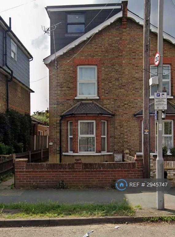 5 bedroom house in Red Lion Road, Surbiton, KT6 (5 bed) (#2945747)