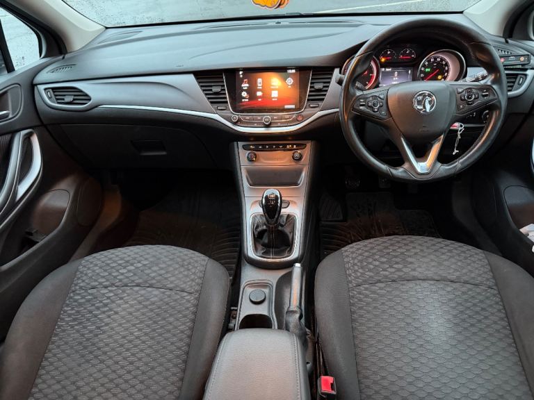Vauxhall, ASTRA, Hatchback, 2016, Manual, 1598 (cc), 5 doors