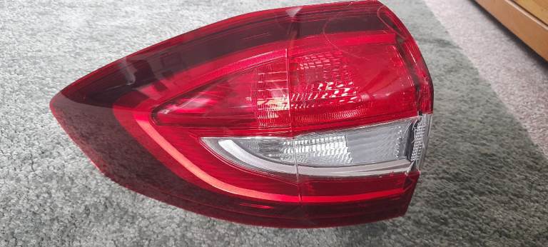 2016 cmax rear light