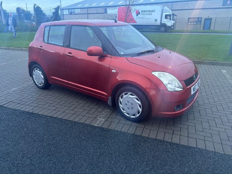 Suzuki, SWIFT, Hatchback, 2007, Manual, 1328 (cc), 5 doors