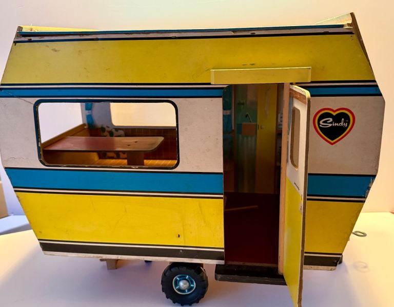 1970’s Cindy Caravan