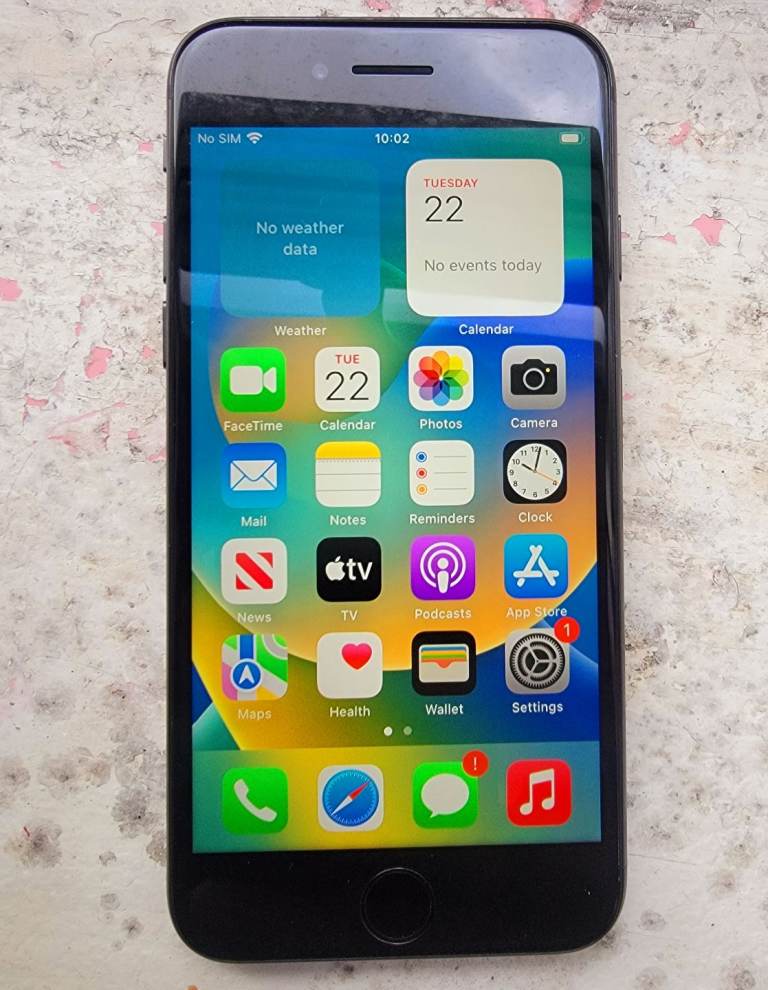 I phone 8 64GB Unlock battery life 100