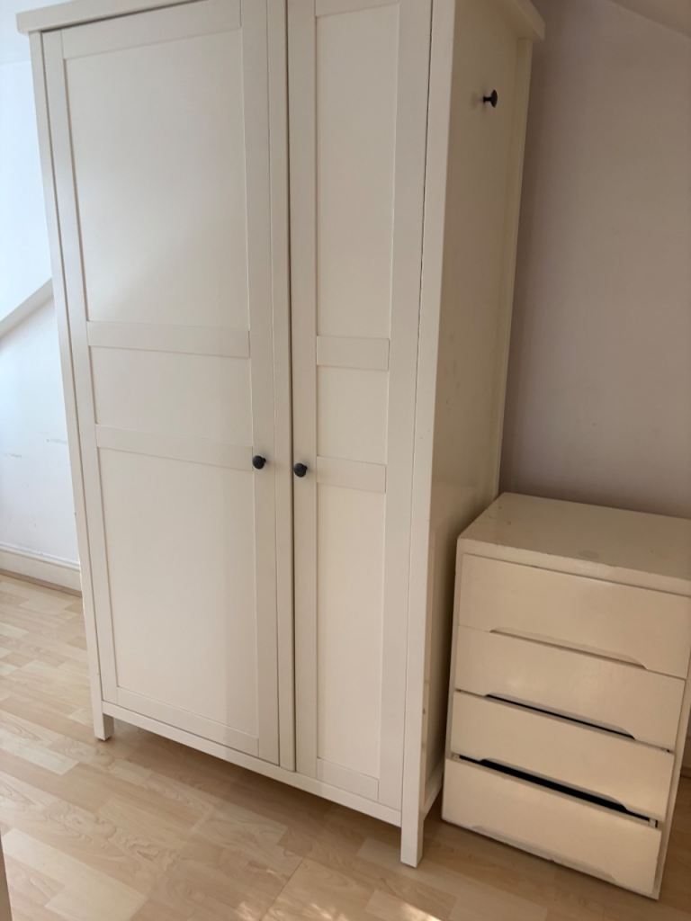 Free wardrobes (x2) and drawers  in Chiswick w4