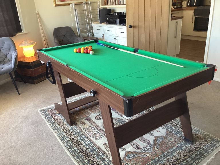 New pool/snooker table