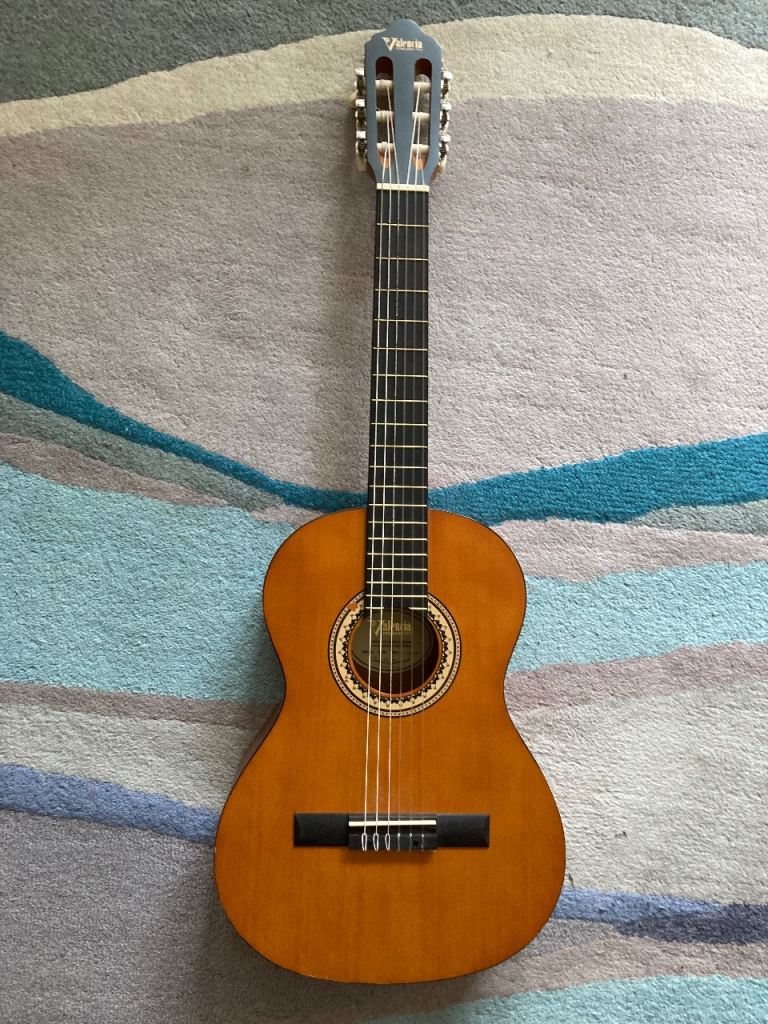  Valencia VC203 classical guitar 3/4 size