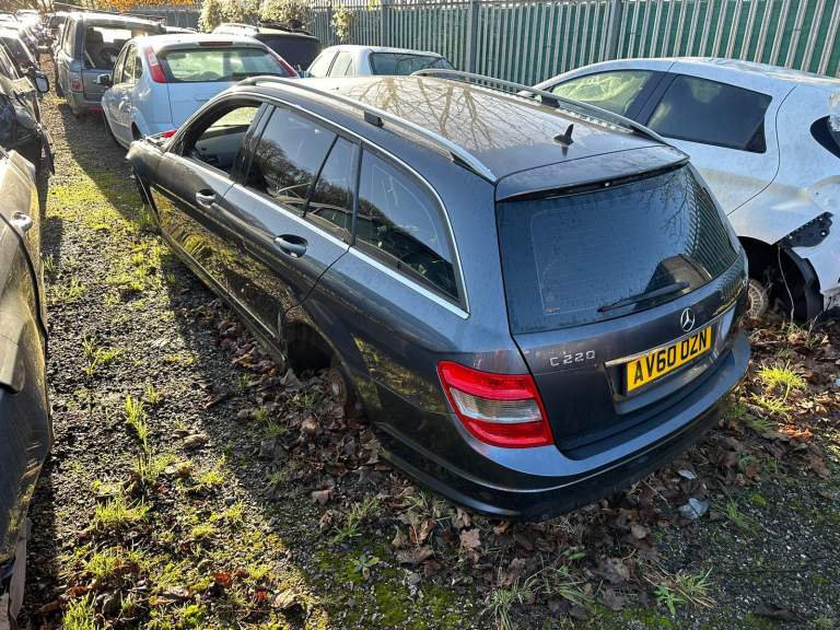 2010 MERCEDES C CLASS W204 ESTATE BREAKING SPARES PARTS