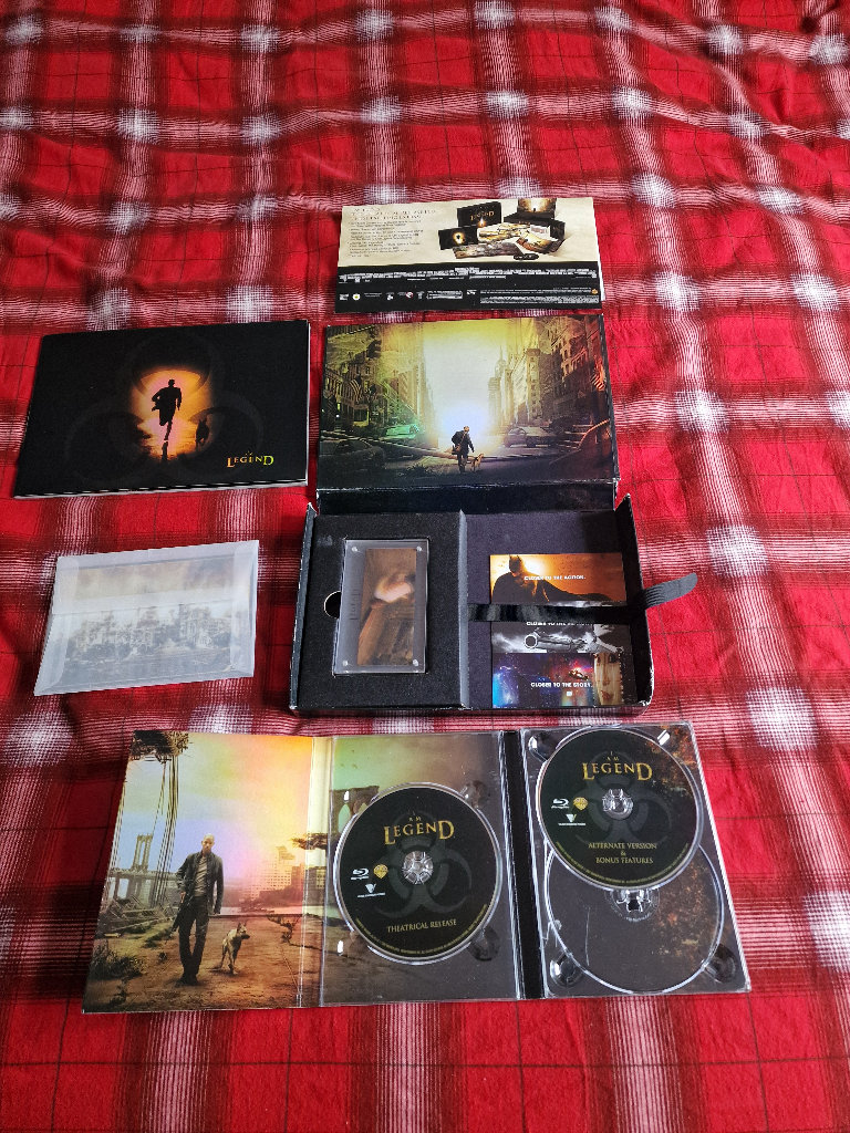 I Am Legend Ultimate Bluray Edition 
