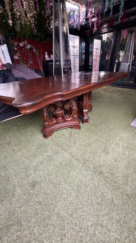 Vintage extended dinning table-free local delivery 