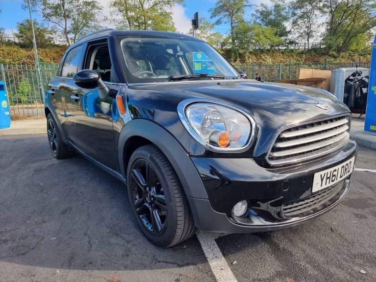 Mini, COUNTRYMAN 1.6 PETROL AUTOMATIC | LEATHER | DUAL PANORAMIC ROOF**