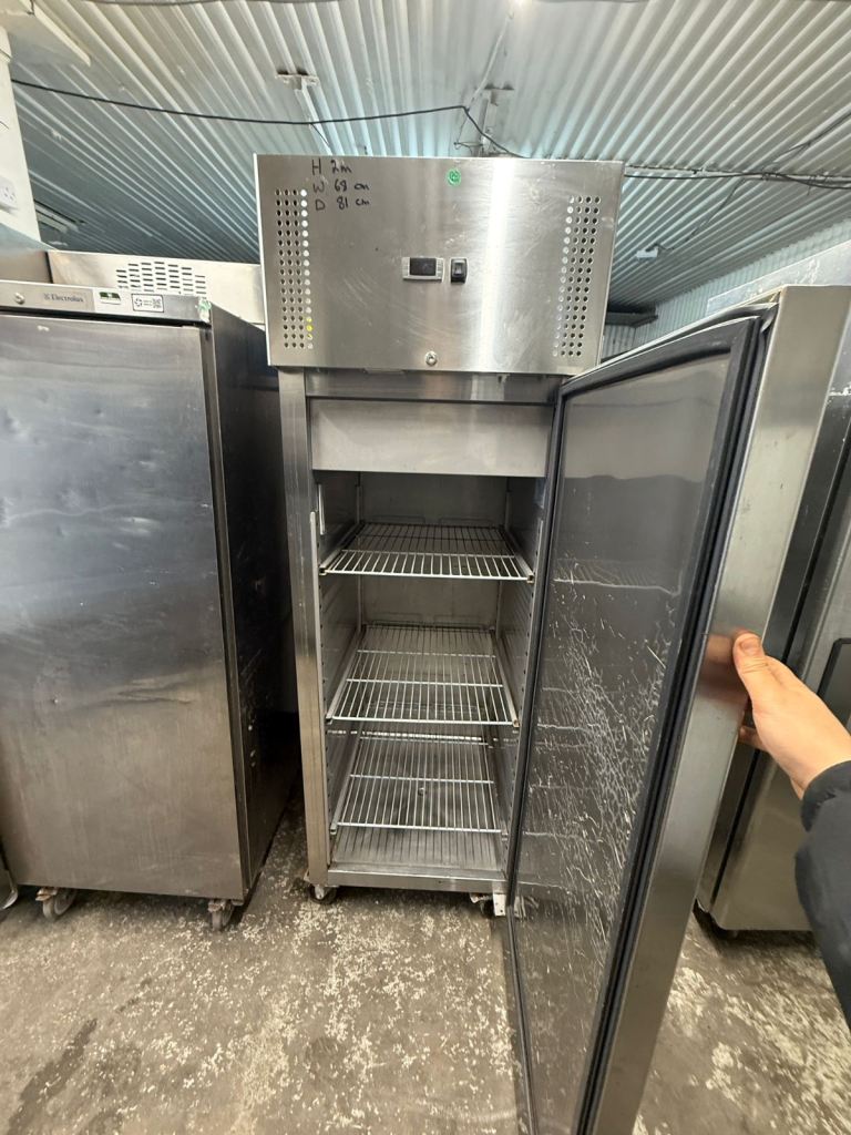 Commercial single door fridge cafe shop restaurant takeaway 