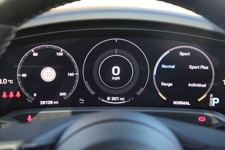 2021 Porsche Taycan BASE Saloon Electric Automatic