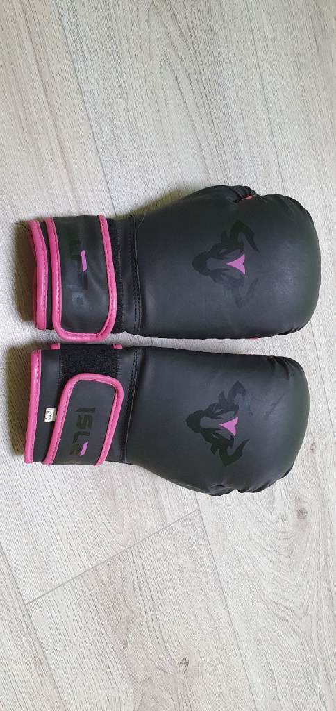 Girls boxing gloves