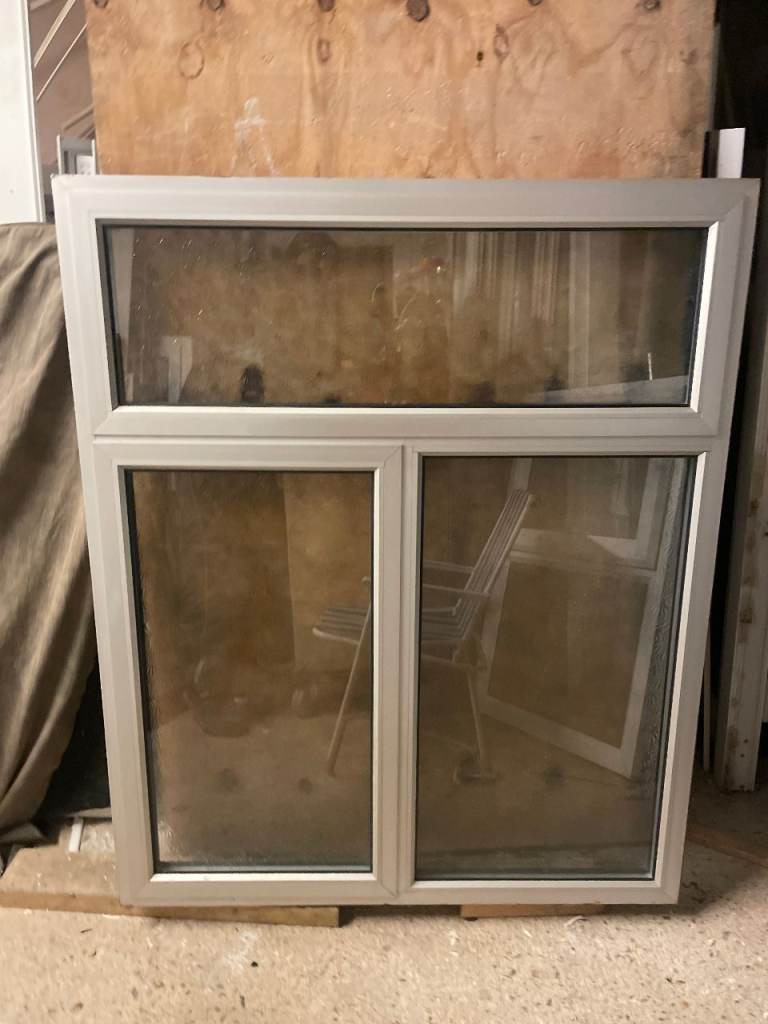 H 121.5 x W 98.5 cm - BEAUTIFUL GREY ALUMINIUM DOUBLE GLAZED WINDOW - OBSCURE GLASS (REF: SJ370)