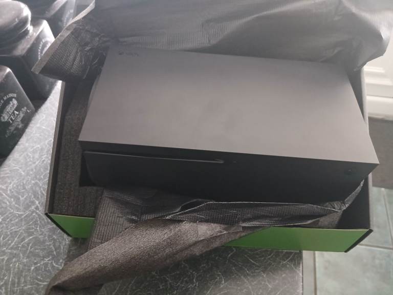 Xbox Series X 1TB SSD Refurbished Console