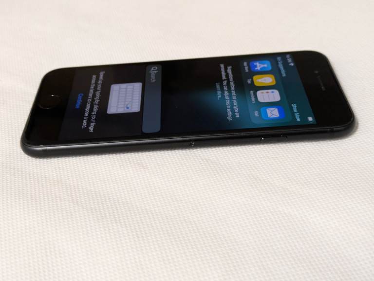 iPhone SE 2020 2nd Gen 64GB latest iOS 26 Cheap phone for work, business, personal 