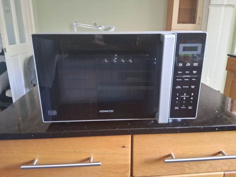 Kenwood 850watt microwave