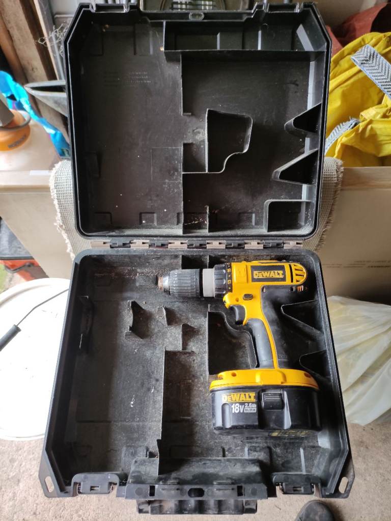 Dewalt DC725 Combi Drill