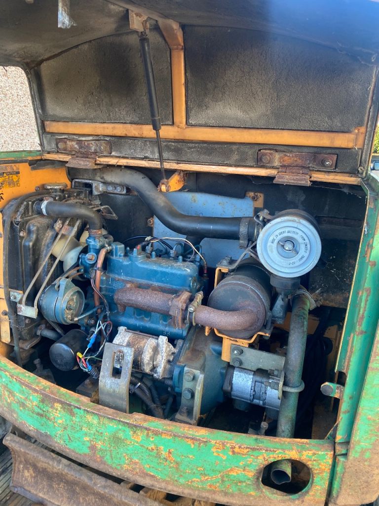 Case 1.8 ton mini excavator / digger