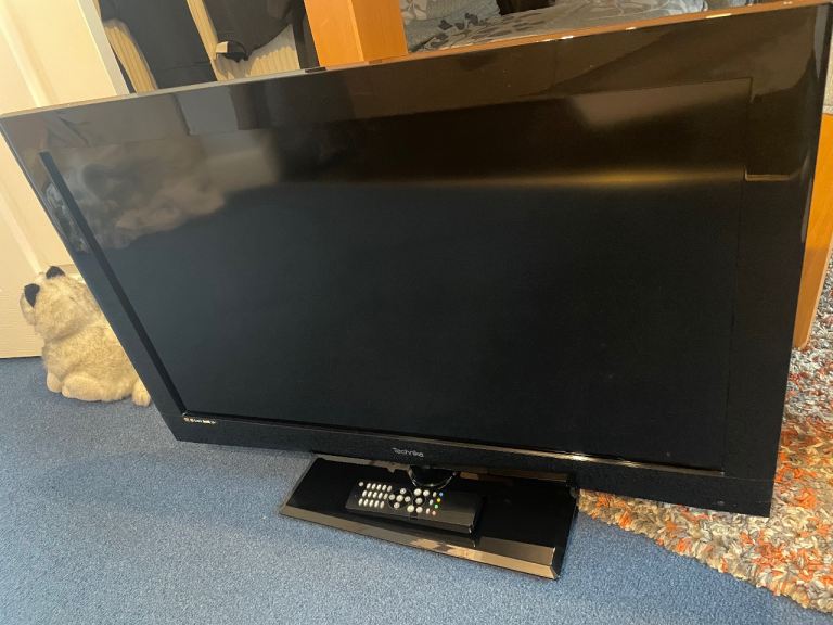 32” hd tecknika tv