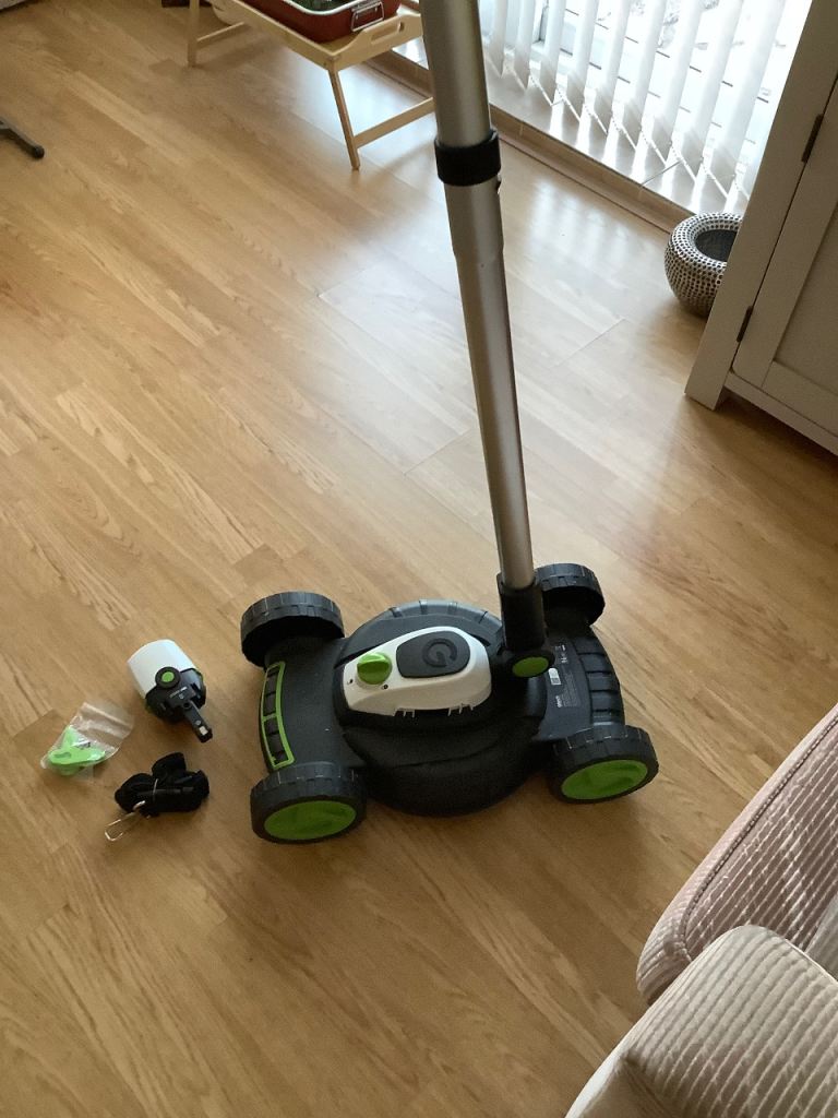 Getech SLM50 small lawnmower 