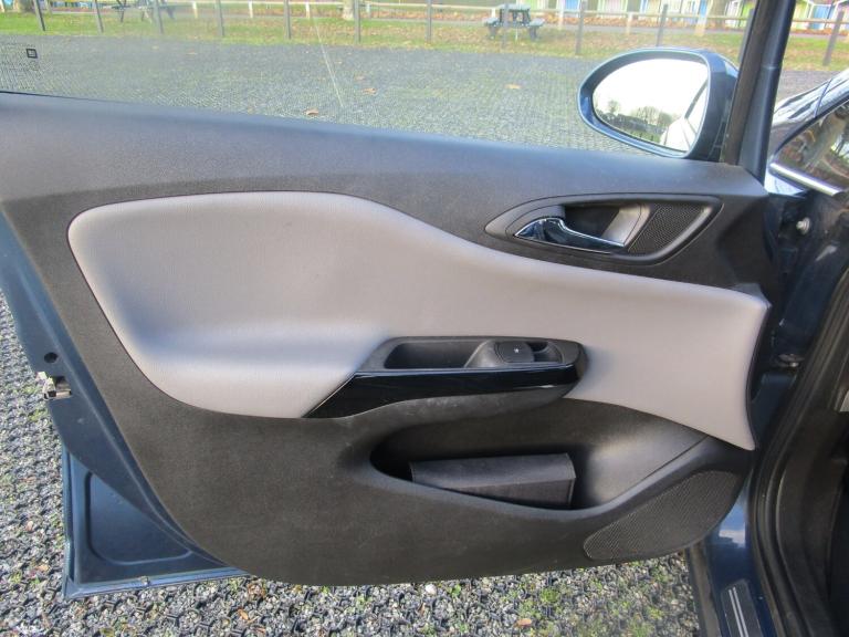 2016 Vauxhall Corsa 1.4 SE 5 door Auto Petrol Automatic HATCHBACK Petrol Automatic