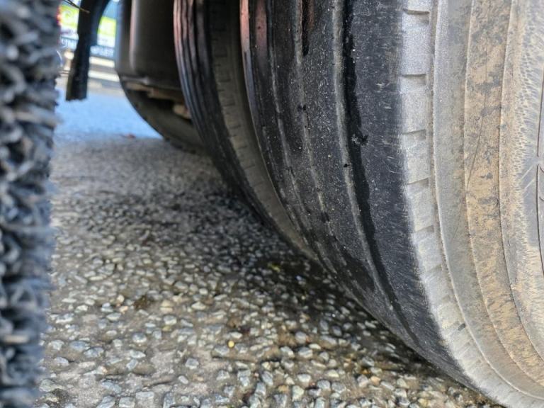 2015 Scania P320 6X2 Twin Wheel 27ft Curtainsider Body