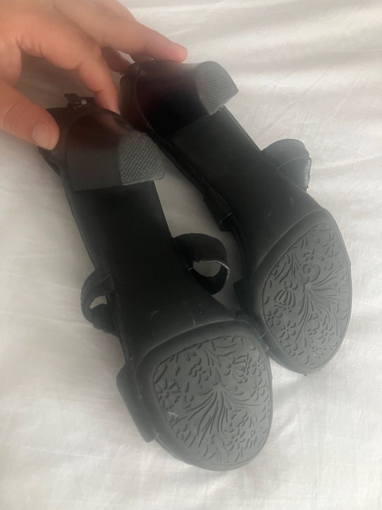 Ara Ladies sandles size 5